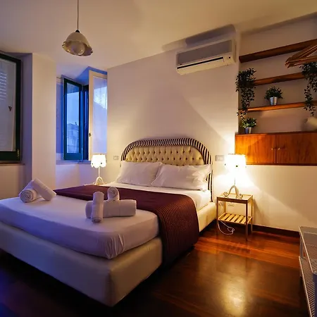 Bed And Travel Dogana Regia 15 Holiday home Salerno